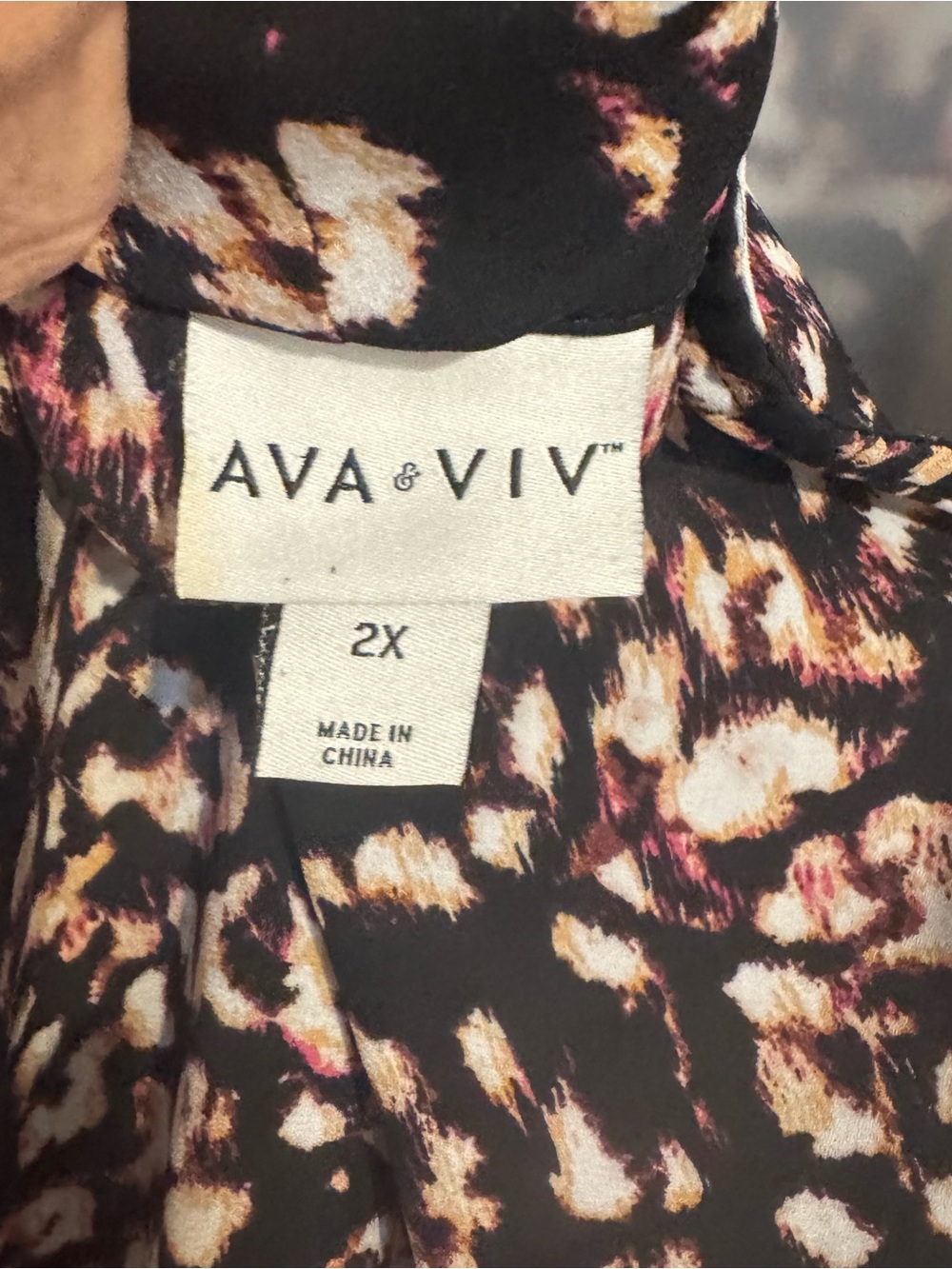 AVA & VIV Black and Pink Tie-Neck Sleeveless Blouse PLUS: 2X #L - Picture 9 of 9